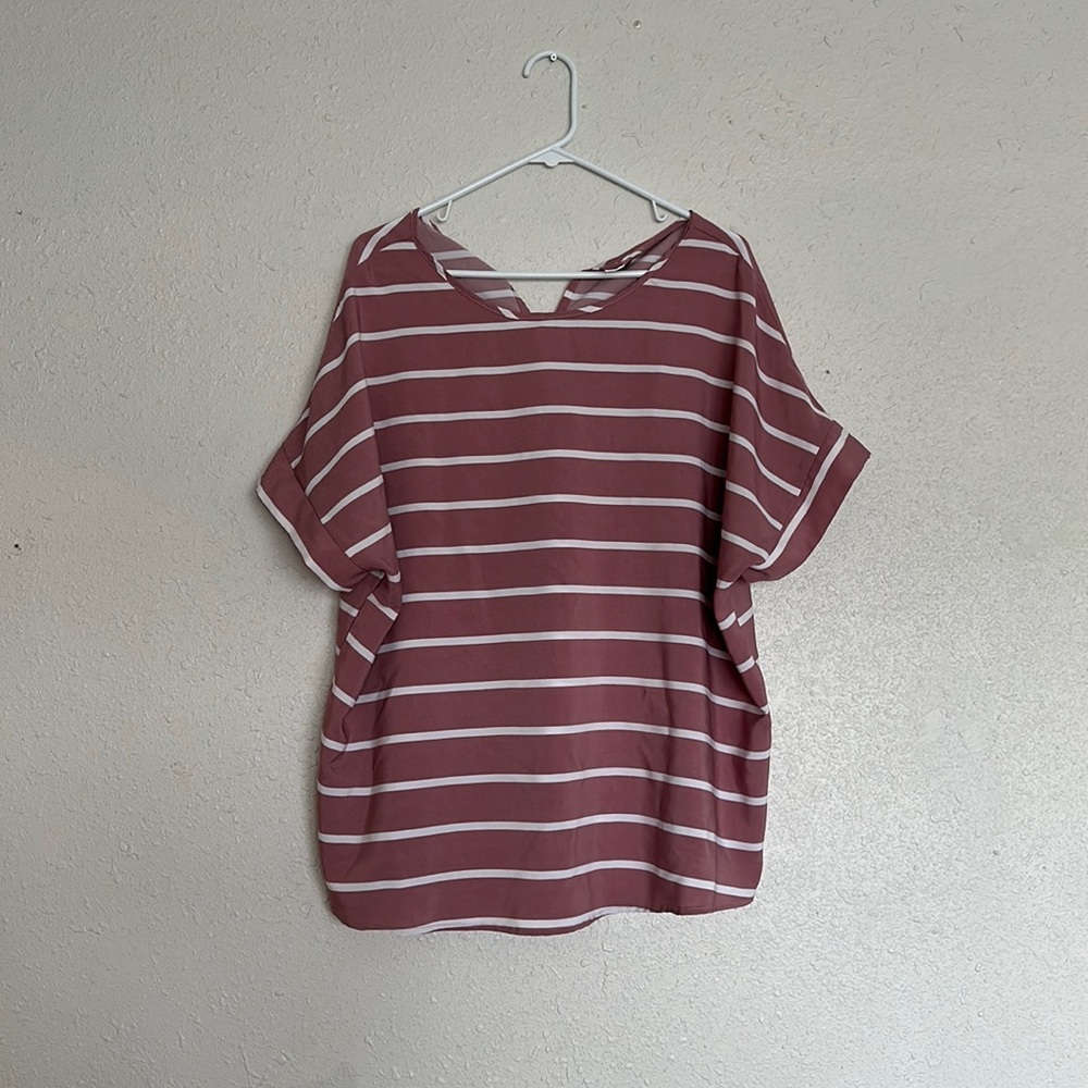 Shein Curve top. Broken elastic strap in the back.